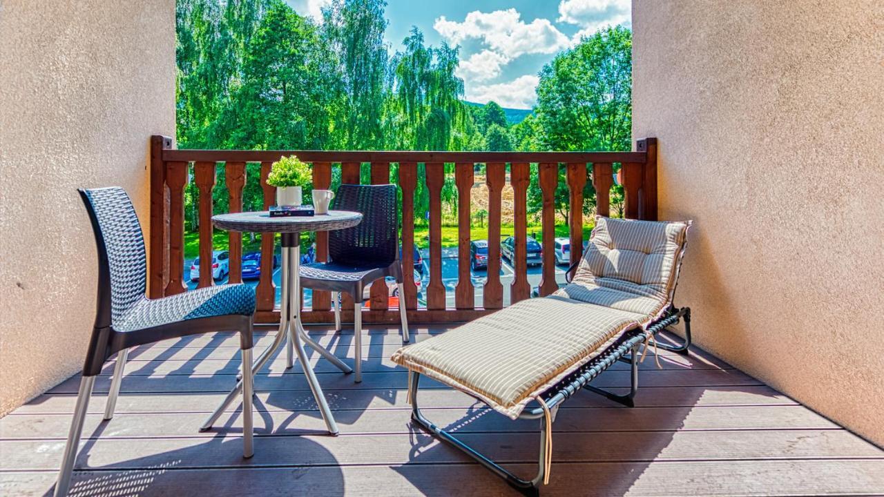 Apartamenty Centrum - Wyszynskiego 9 By Royal Aparts Świeradów-Zdrój Dış mekan fotoğraf