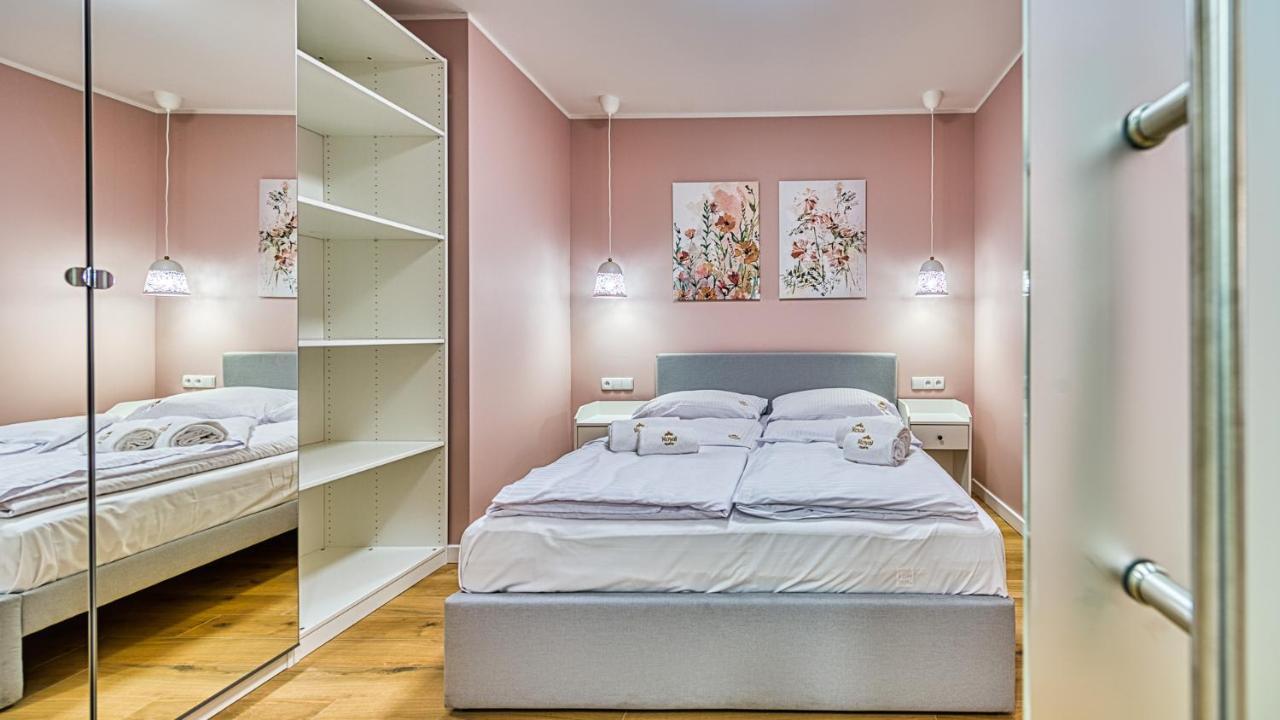 Apartamenty Centrum - Wyszynskiego 9 By Royal Aparts Świeradów-Zdrój Dış mekan fotoğraf